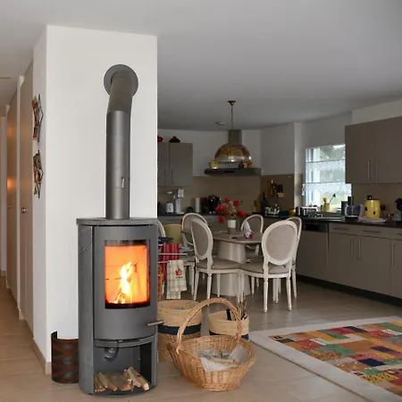 度假居 Charming House With Jacuzzi In Montilliez *