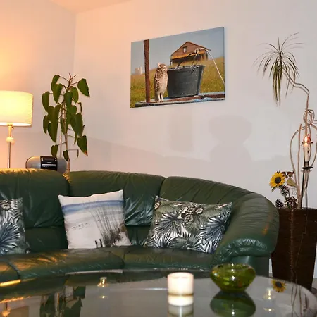 Charming House With Jacuzzi In Montilliez 度假居 *