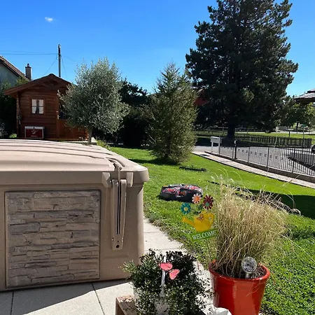 Charming House With Jacuzzi In Montilliez *